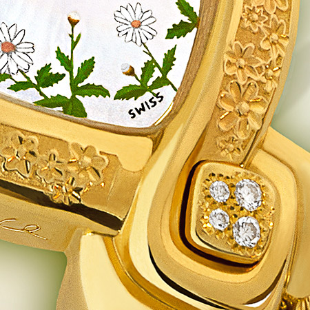 Daisy, montre en or gravée, bracelet or, cadran nacre peint de marguerites, 4 diamants